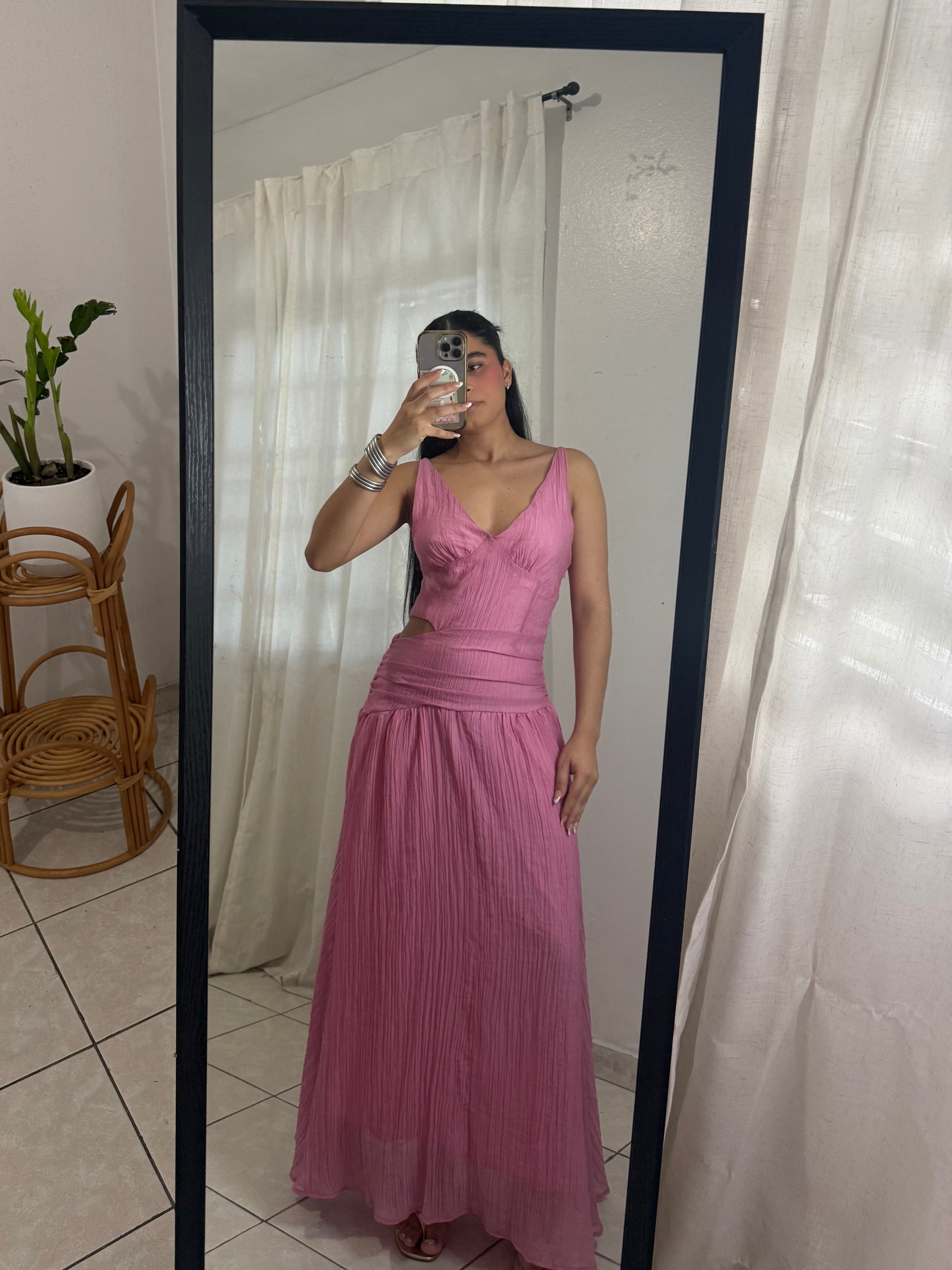 Traje Rosa