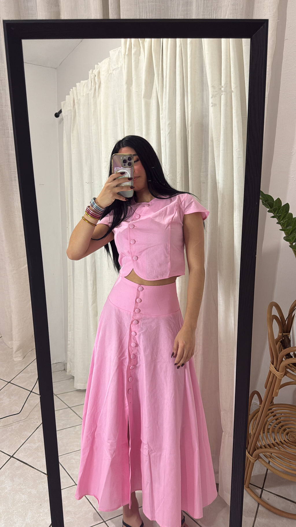 Traje Rosa