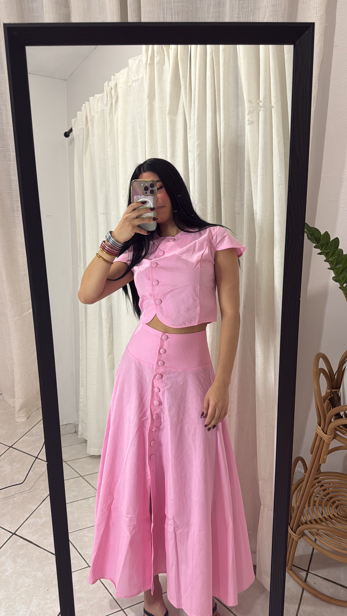Traje Rosa